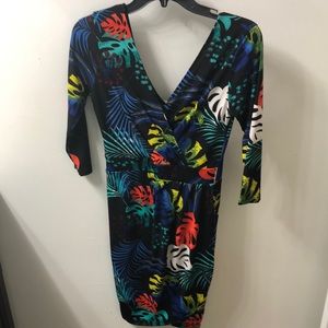 TROPICAL LEAVES SHORT DRESS